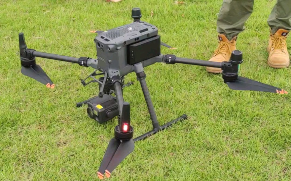 大疆重型无人机备航作业