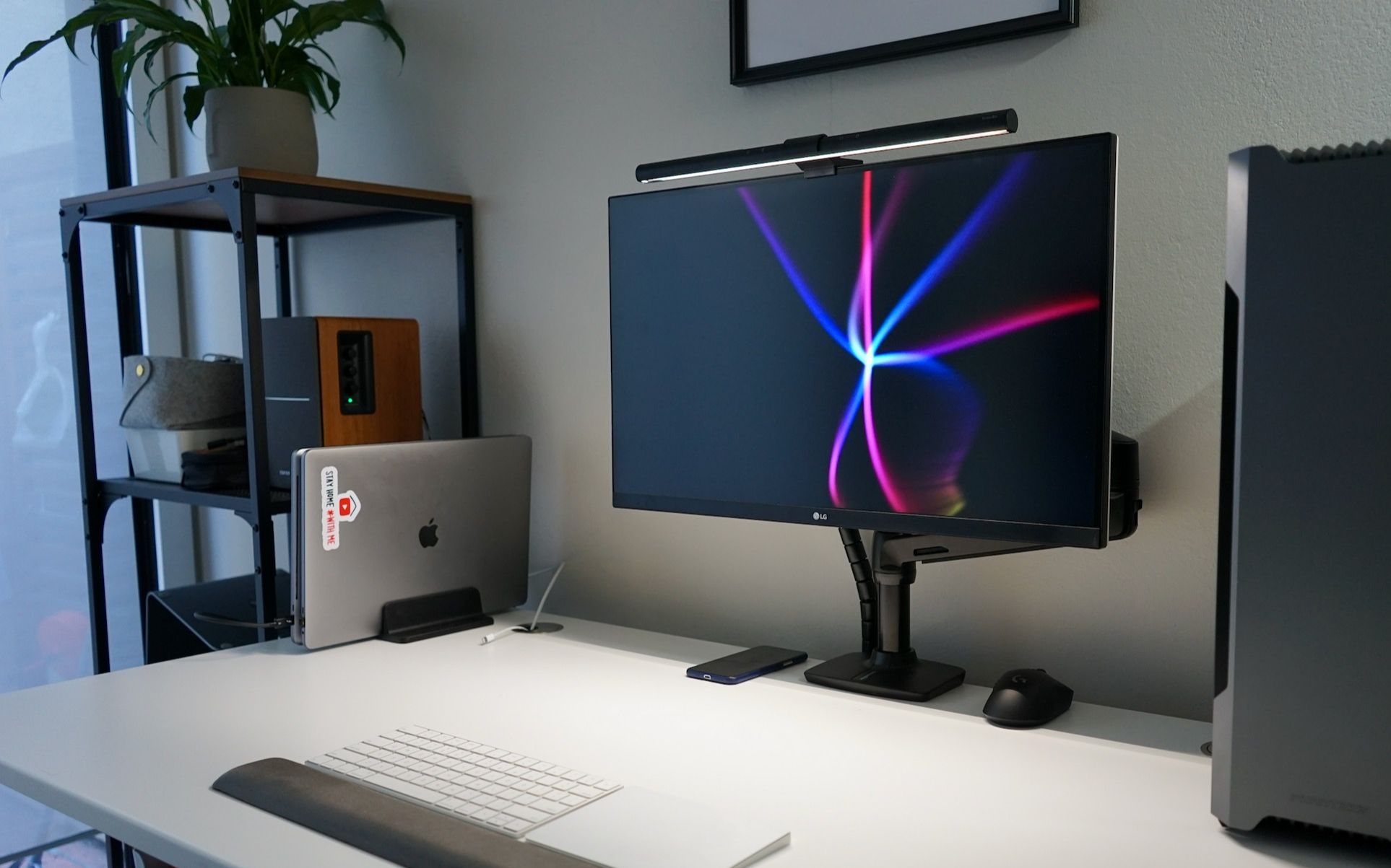 硅谷程序员桌面分享在家工作高效空间