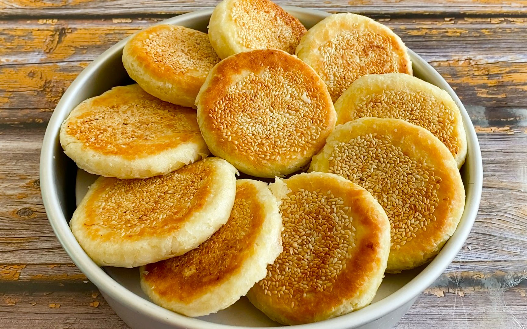 活动  油酥芝麻糖饼,马保国大师定制版,柔软香甜又多层,吃了上台准赢