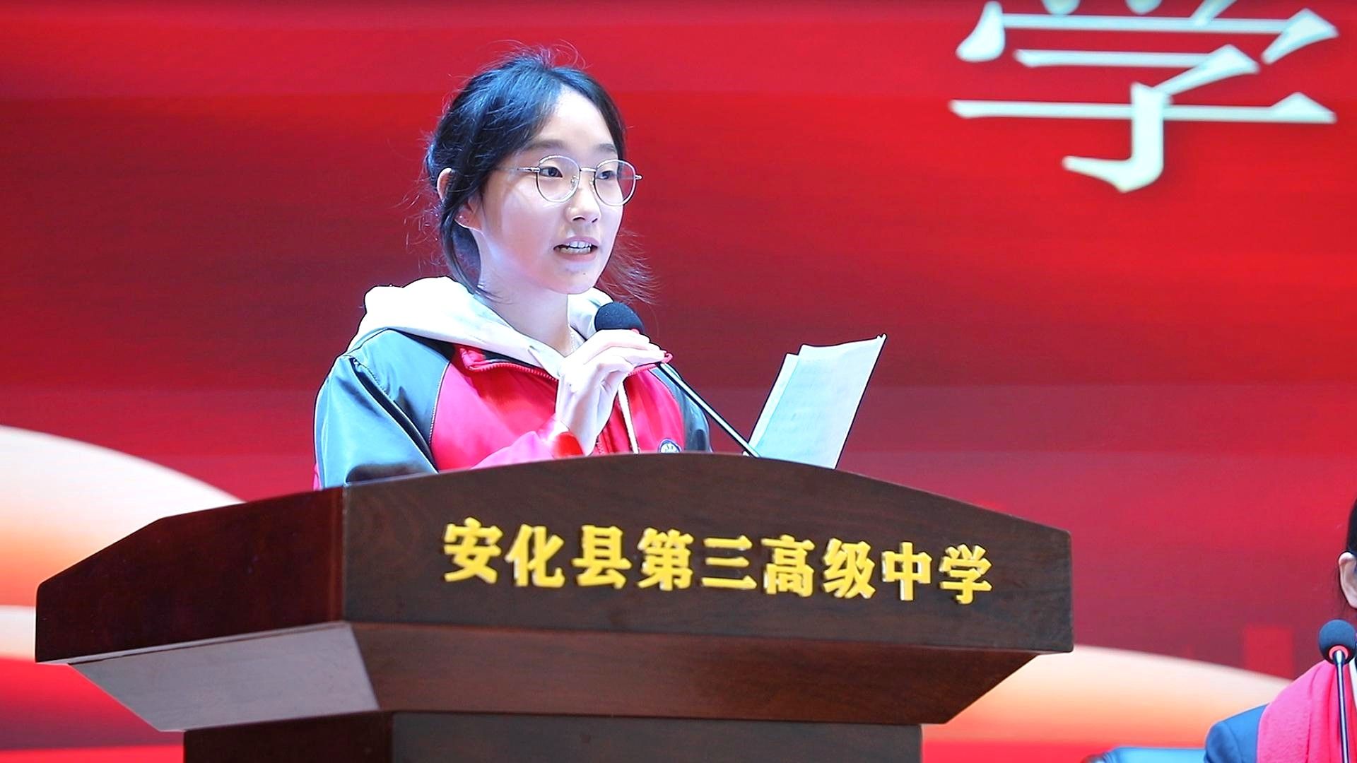 安化三中高三学生风采,2024祝你们旗开得胜,金榜题名!