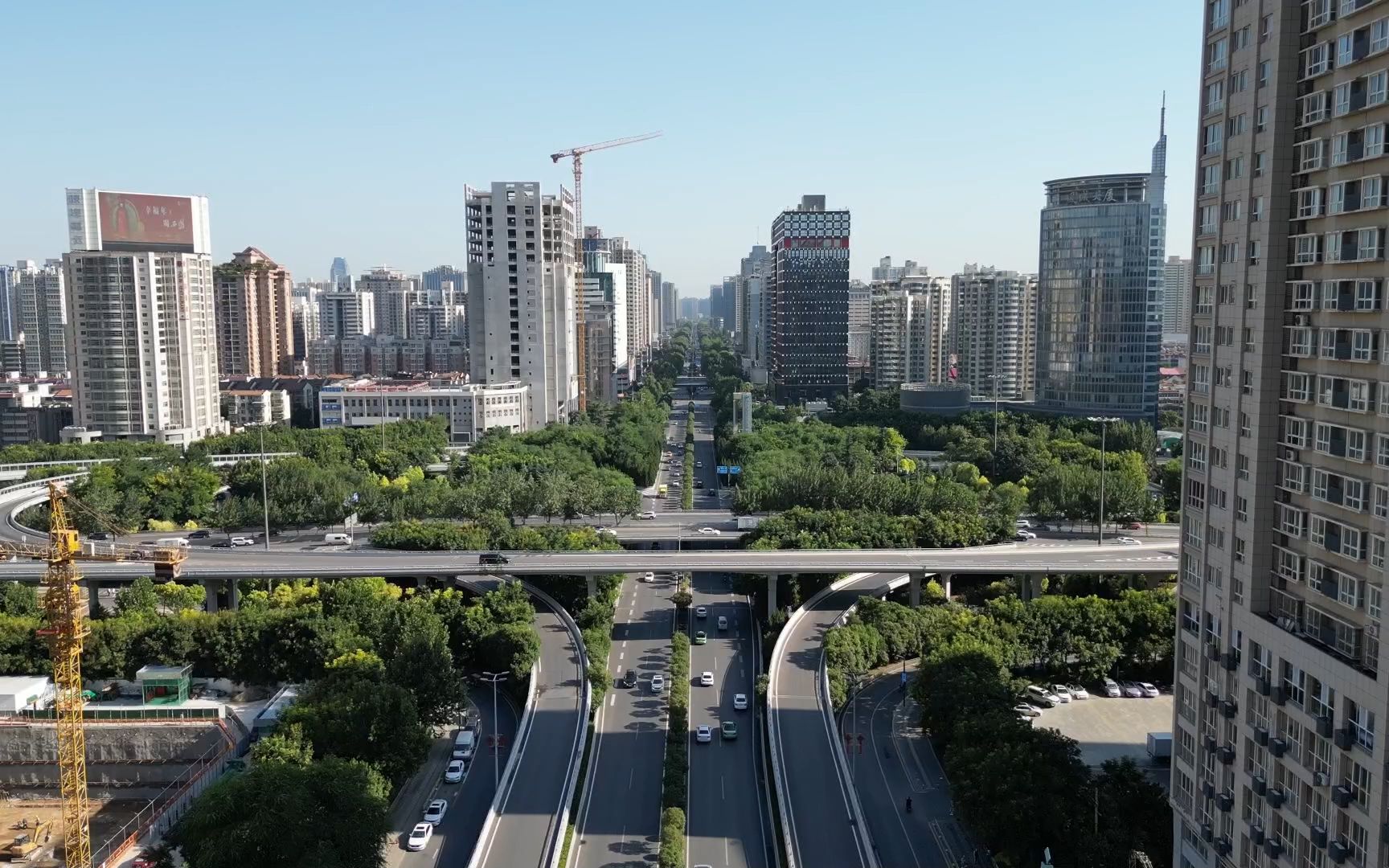 西安中轴线未央路航拍