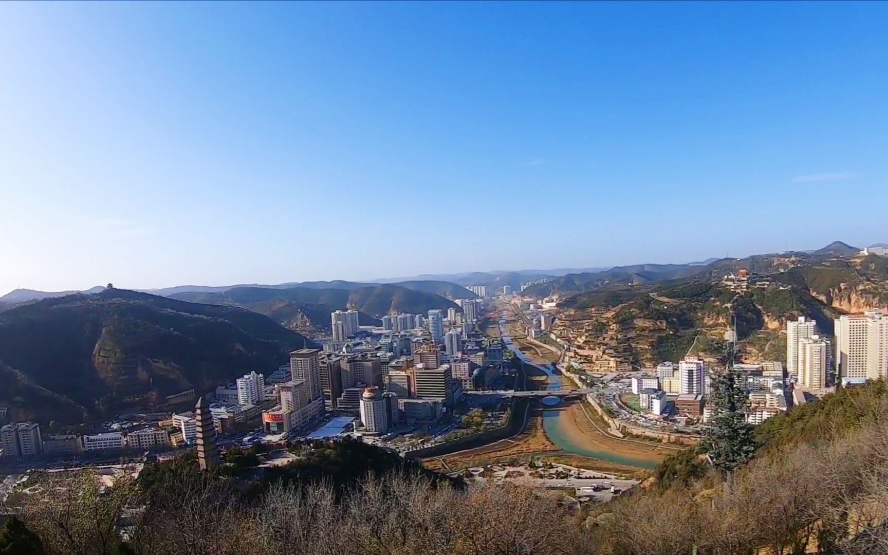 子长宝塔山介绍图片