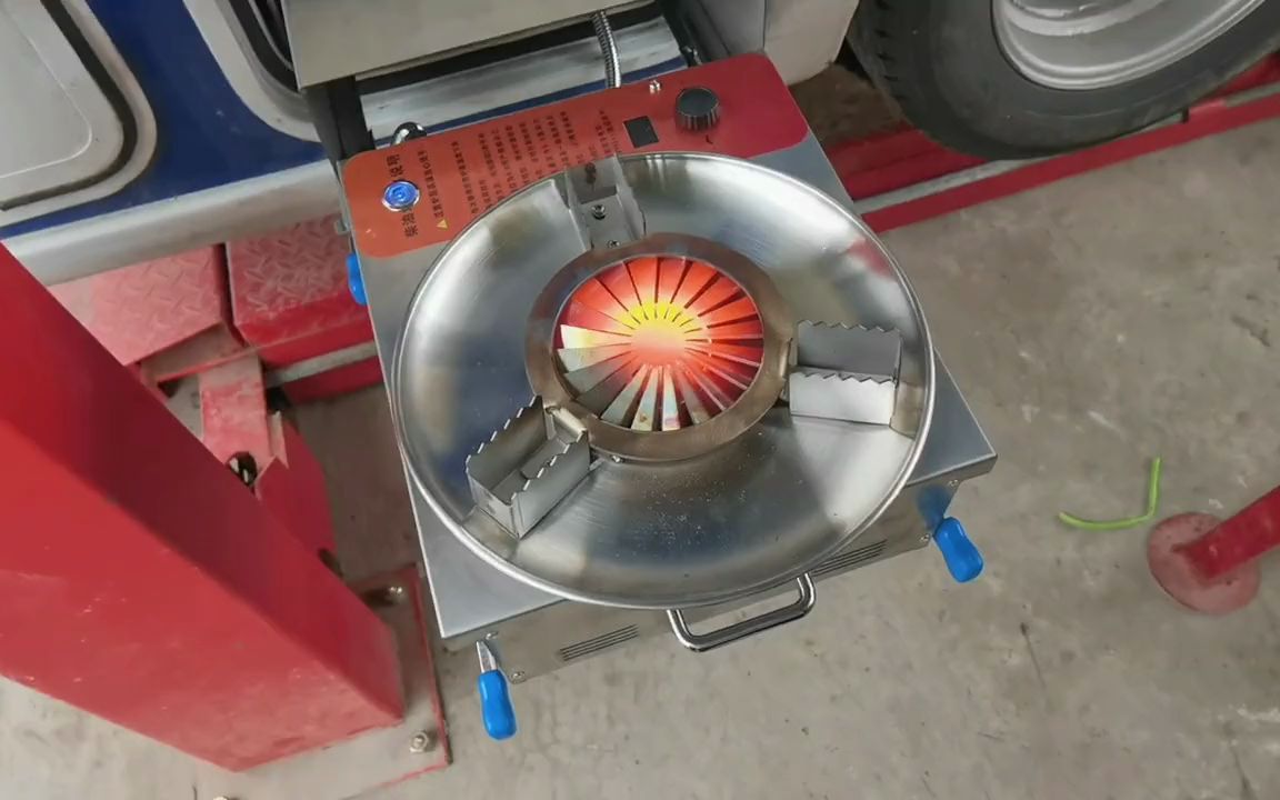 房车世界为依维柯房车换装柴油灶