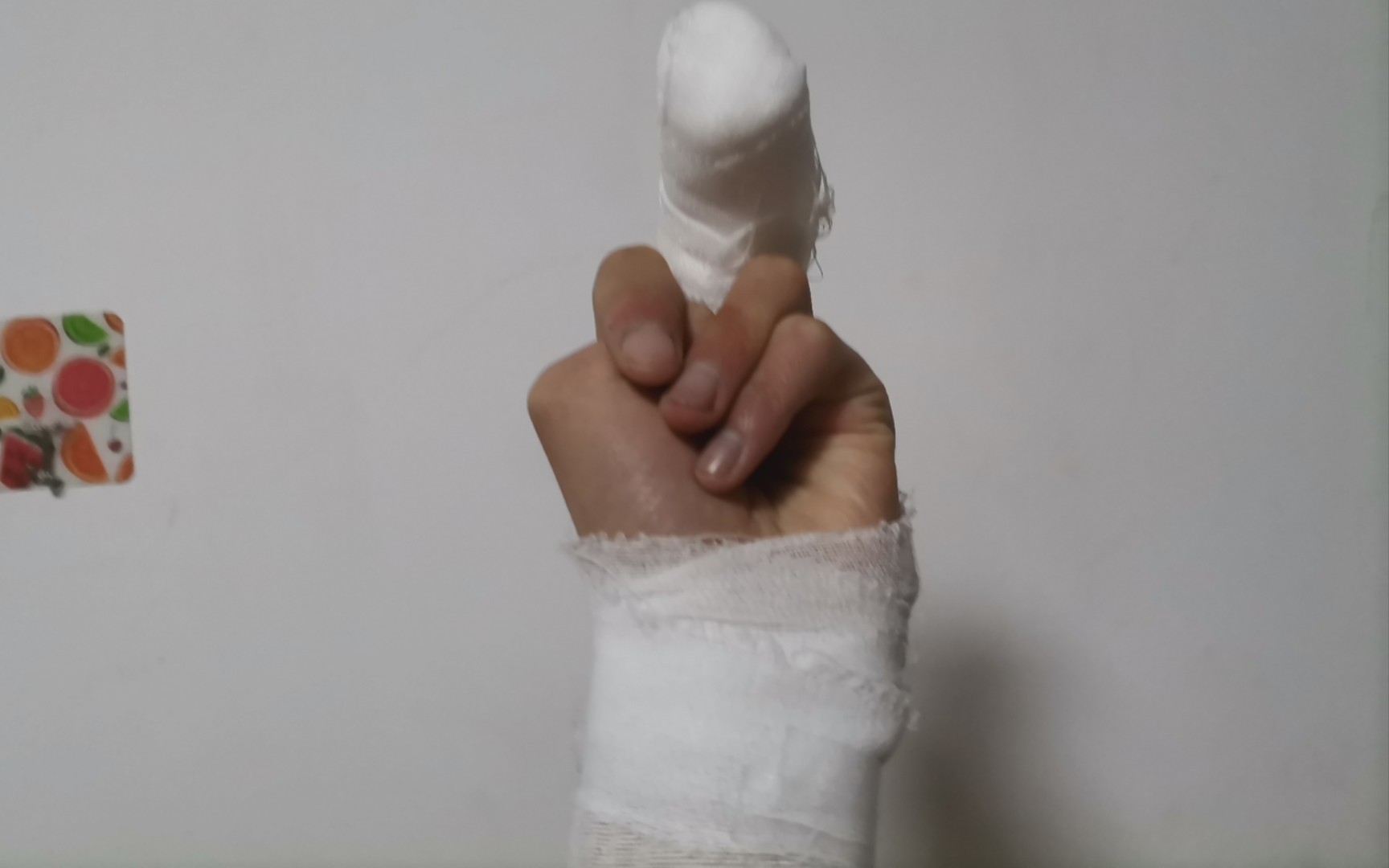 活动作品被迫国际友好手势