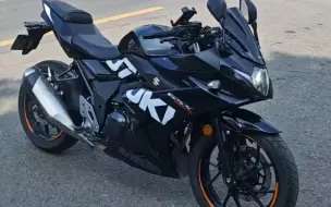 Tải video: 2019年8月铃木GSX250安全行驶18250KM加装竞技护杠、手机支架、竞技风挡、更换LED大灯喜欢私信￥9Xxx