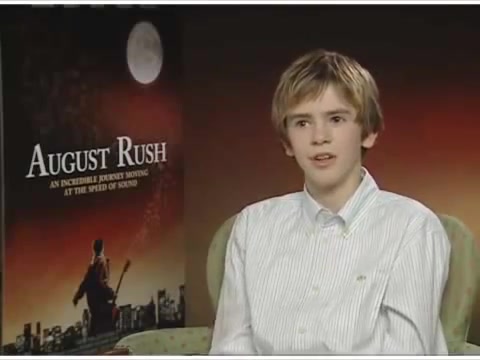 [图]【Freddie Highmore】Freddie Highmore talks August Rush Empire Magazine