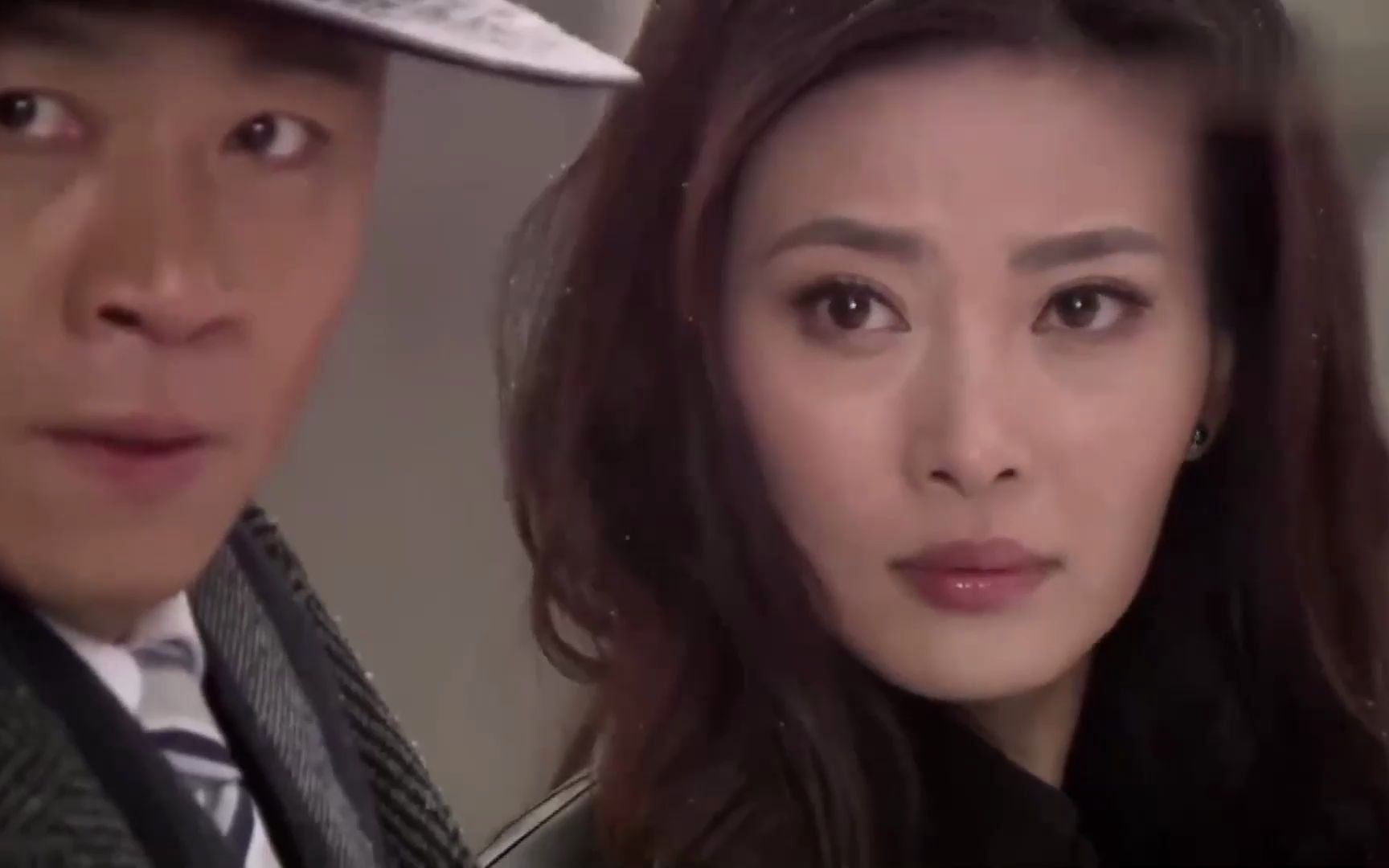 尖峰:女鬼子作恶多端,就这么死了真不解气,高手直接打烂她