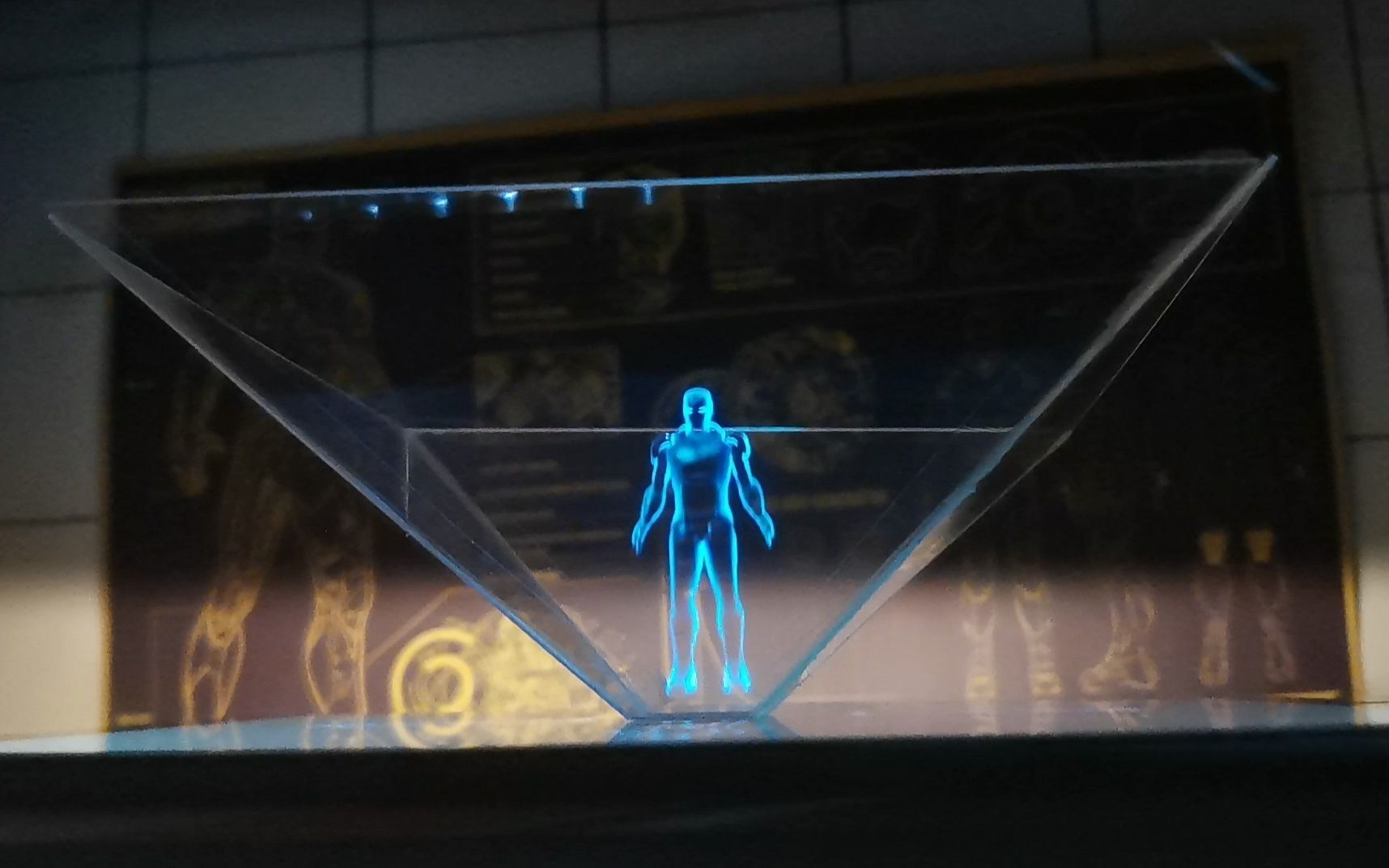 自制简易全息投影低成本超炫酷