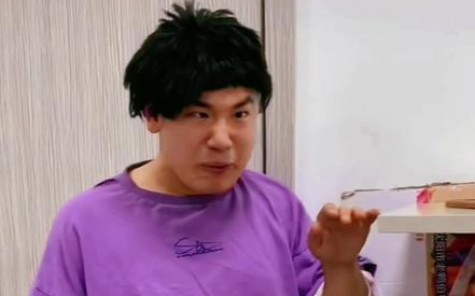 怎么能欺负鹰眼宝宝呢?看给委屈的#脱缰凯#鹰眼