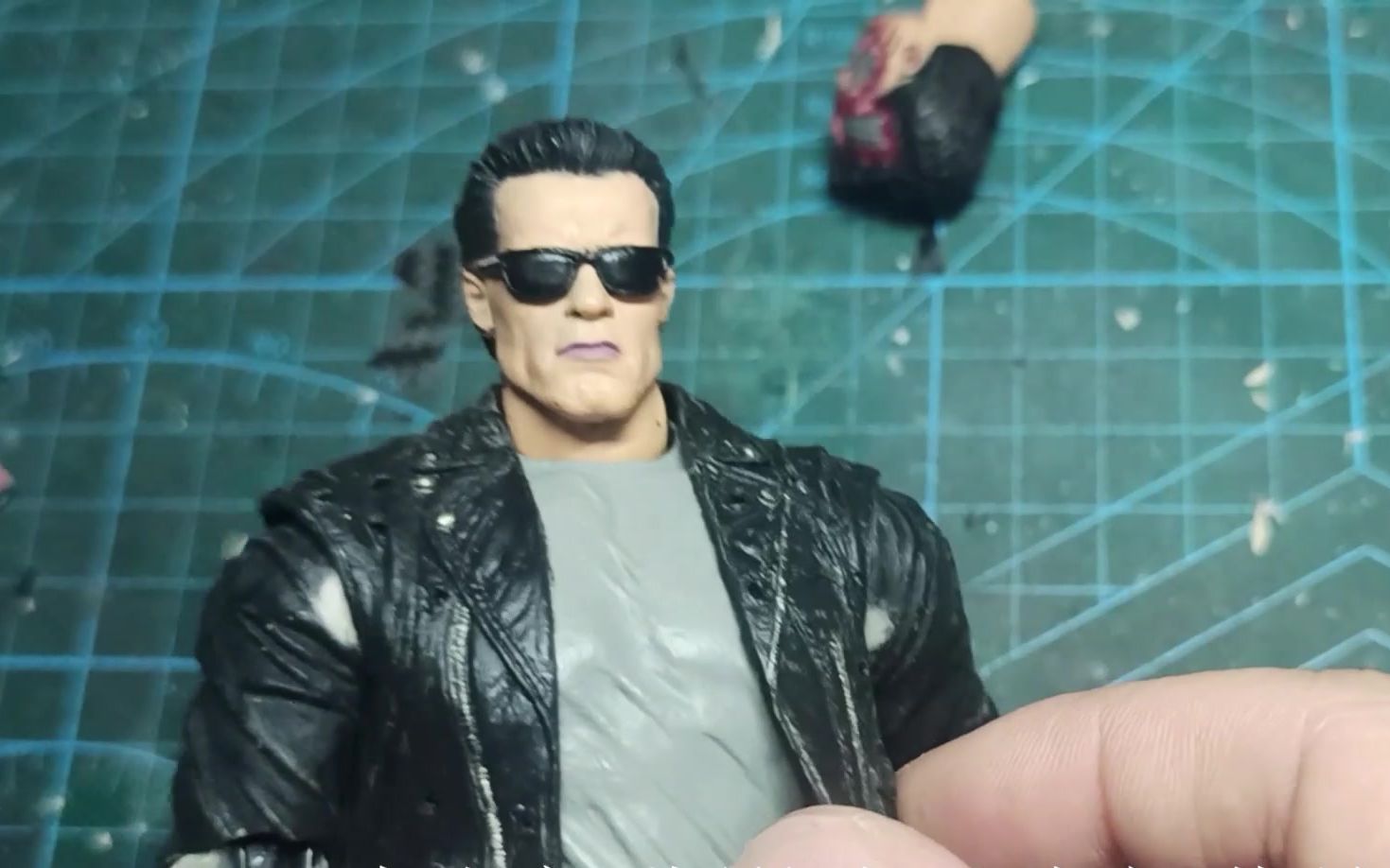 【三少】neca终结者2 t800州长可动改造分享_哔哩哔哩_bilibili