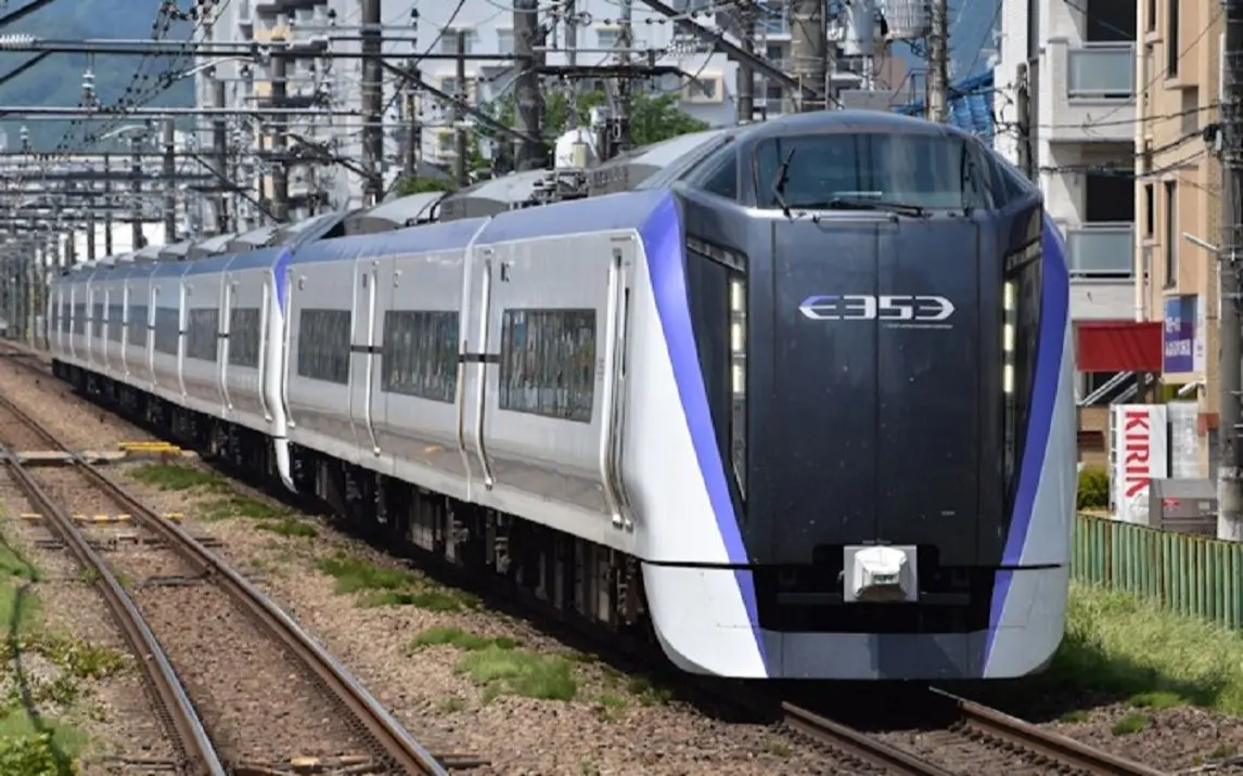 干部佬 Bve5 72 青梅線3562m青梅ライナーe353系青梅 東京 旁边的地下铁都比我快