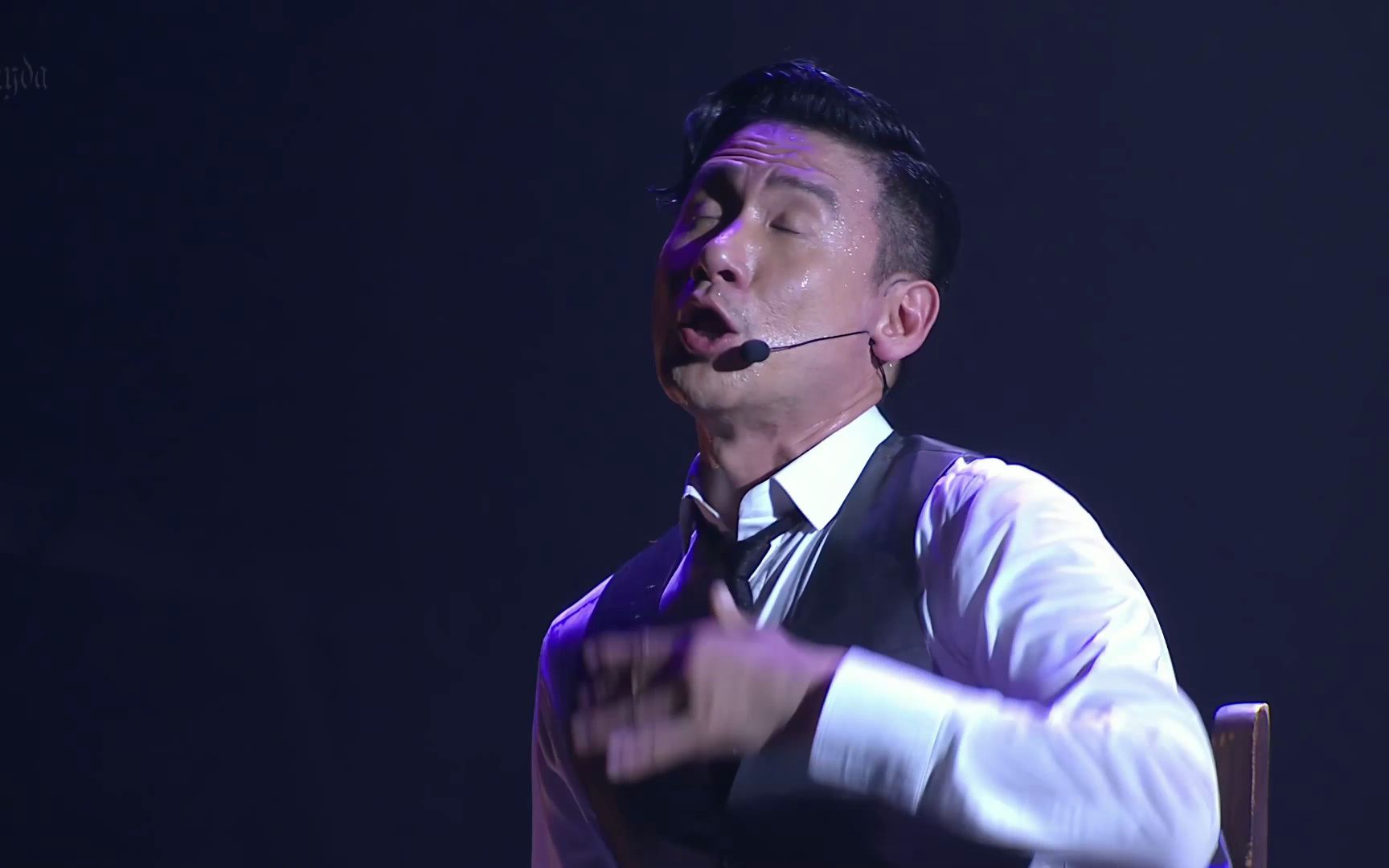 张学友 - 一滴泪 2010二分之一世纪演唱会