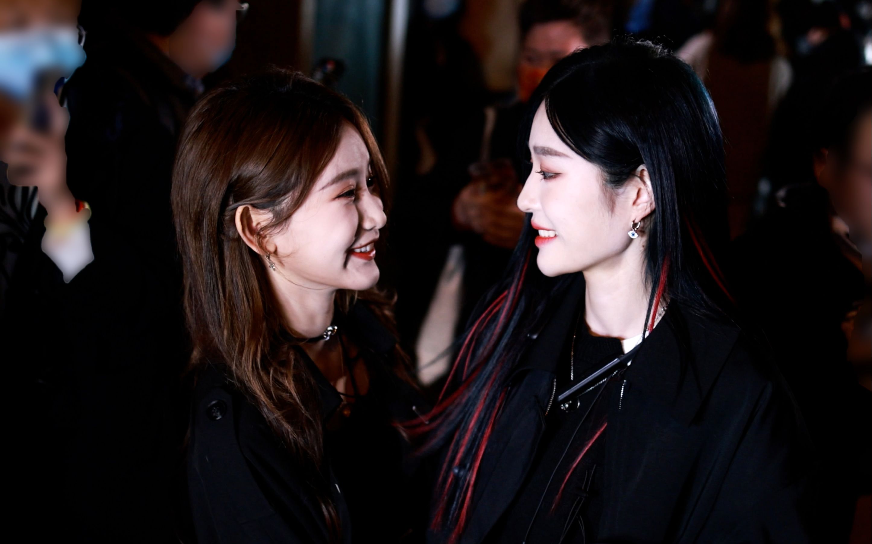 【诗情画奕】甜甜的对视拉手日常 20220227 上海剧场