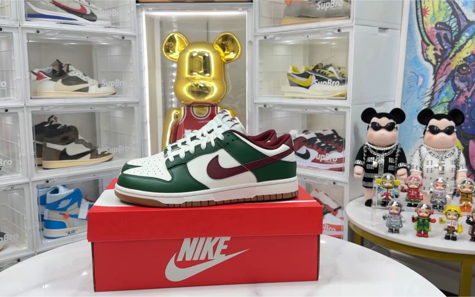 【权威实拍】Dunk Low "Gorge Green"白绿红钩哔哩哔哩bilibili