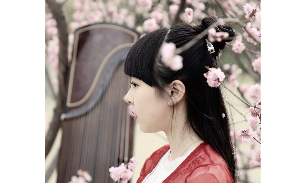 【古筝】<如是>樱花古风红衣少女~筝童央央