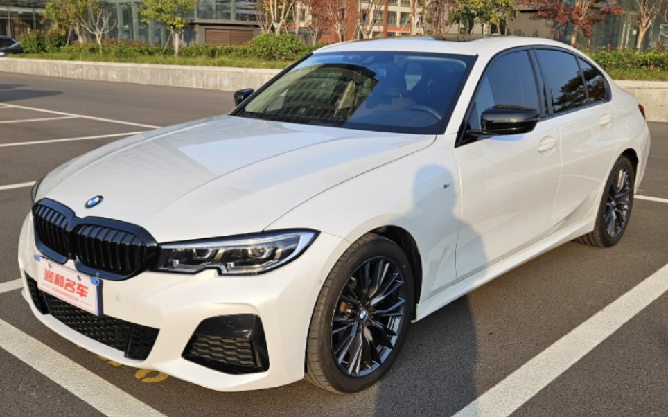 2020年10月宝马325im运动耀夜上集静态介绍