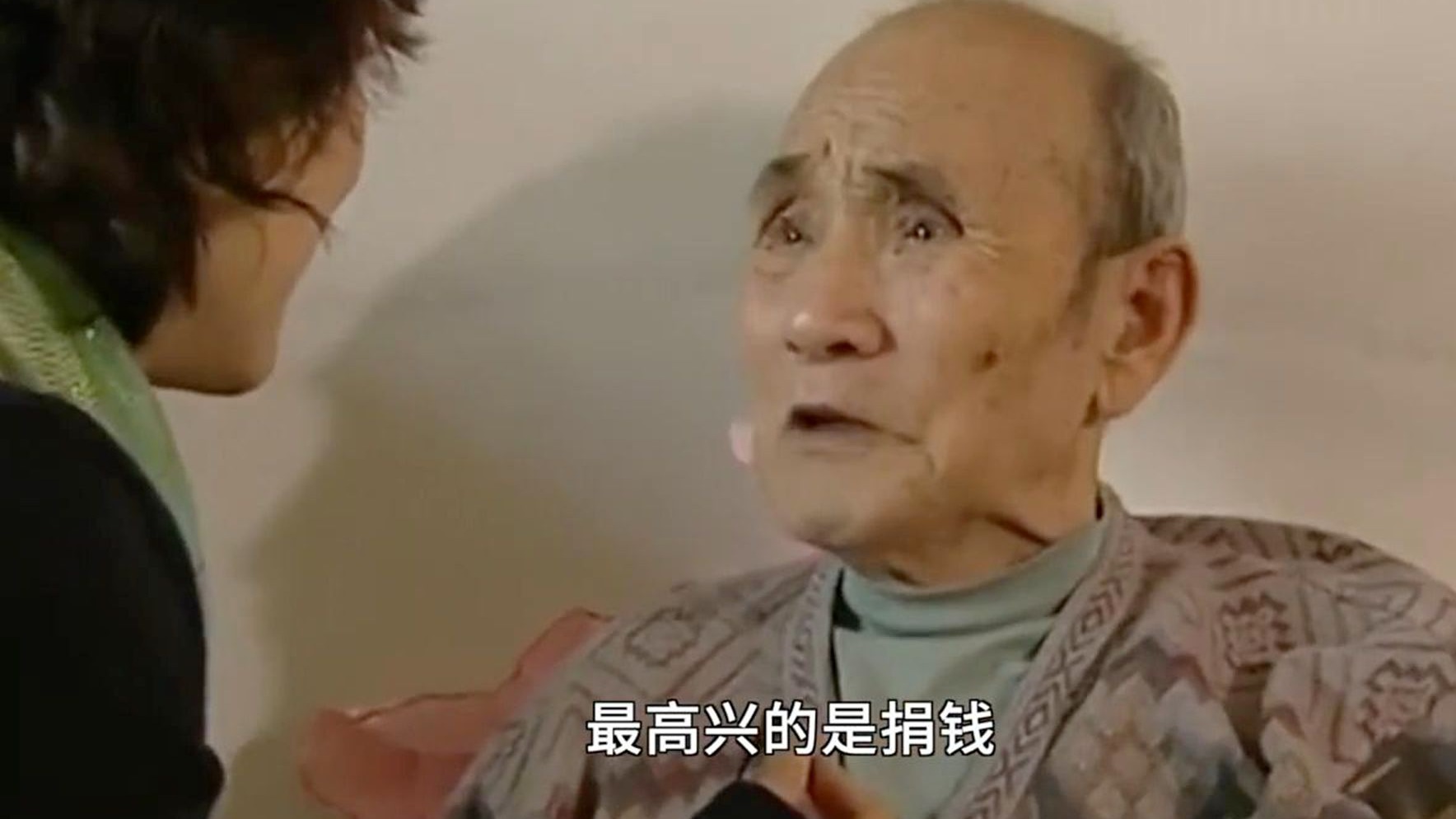 白方礼蹬三轮近20年资助了300个孩子,平凡铸就伟大,致敬