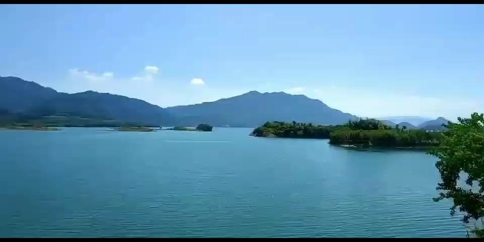 杭州千岛湖银泰城旁住宅排屋,一线湖景,绿城造,首付仅需30万哔哩哔哩bilibili