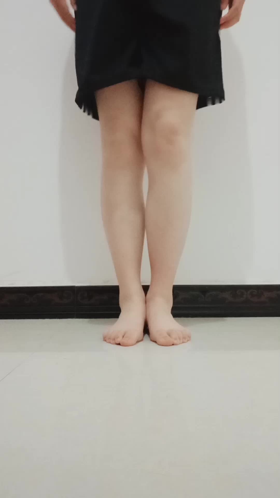 感觉是脂包肌,这个腿可怎么瘦啊!