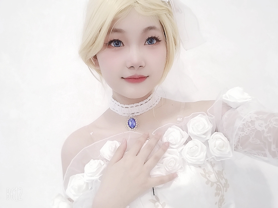 调香师今夜不再cos