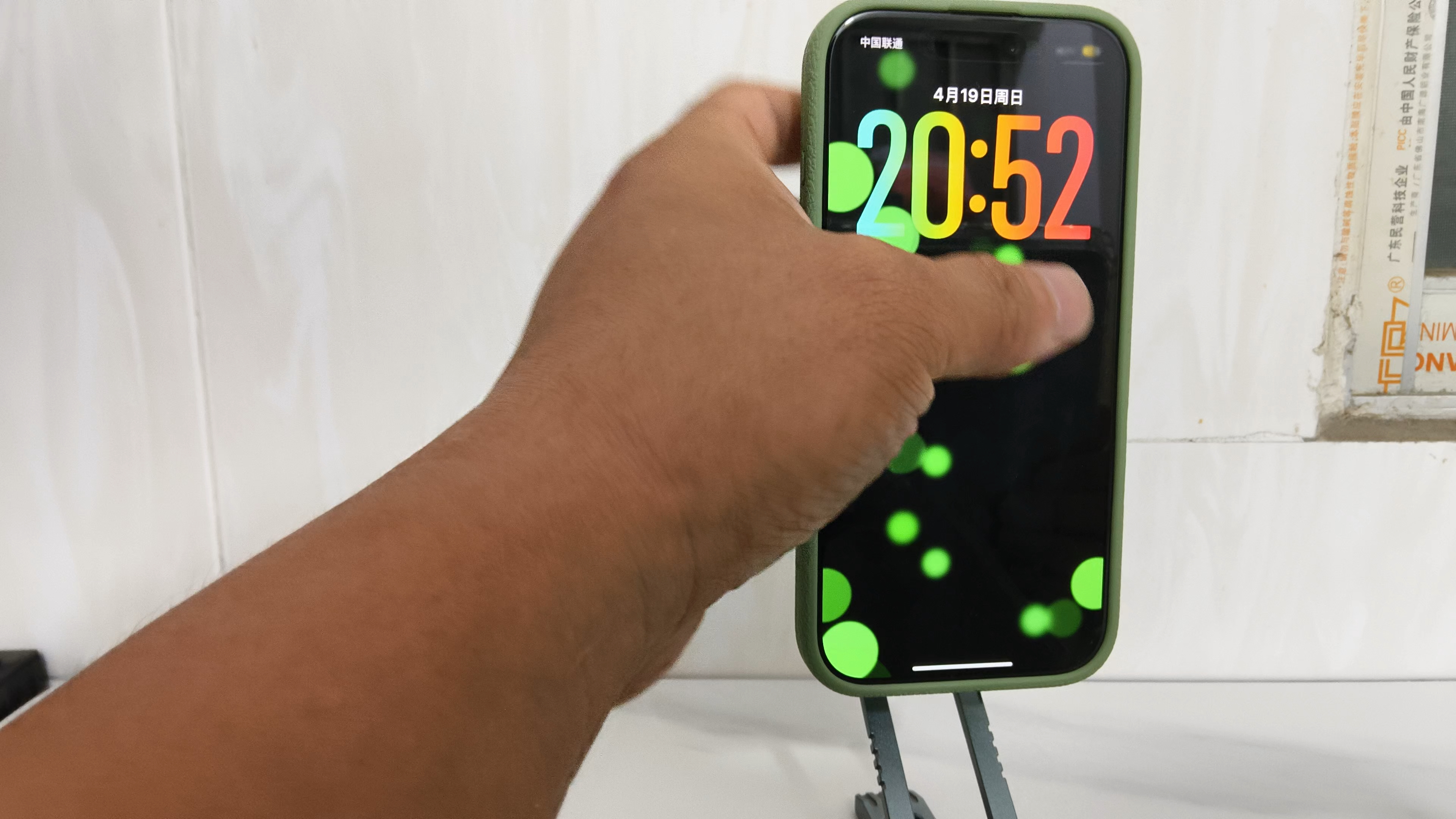 分享一个iPhone摄像头进灰以后除灰的一个小心得