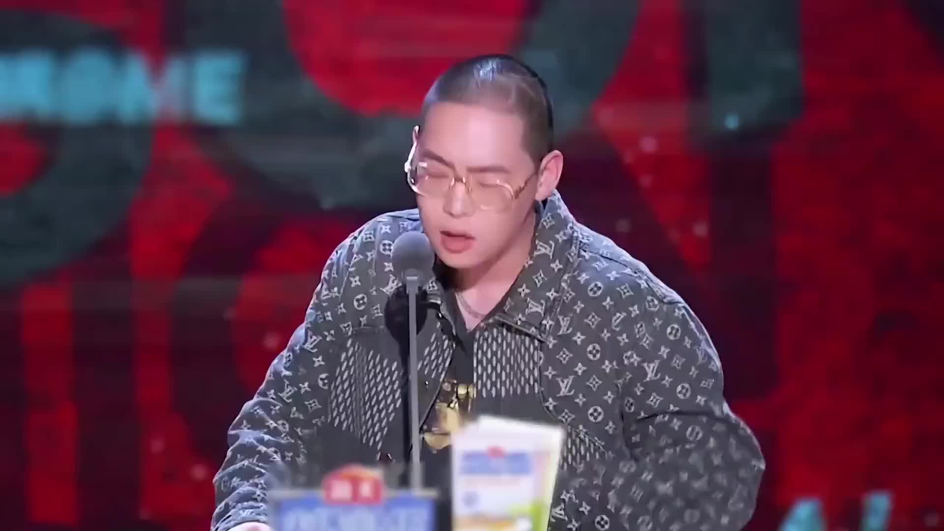 没成为明星但越来越的明星出现在我的通讯录说唱弹壳danko嘻