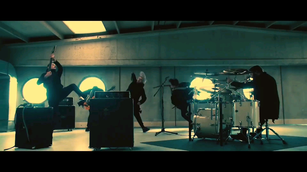 死核乐队defamed-dovesmv高画质版