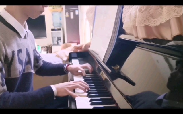 [图]曲名 Gratitude (Piano Busker)