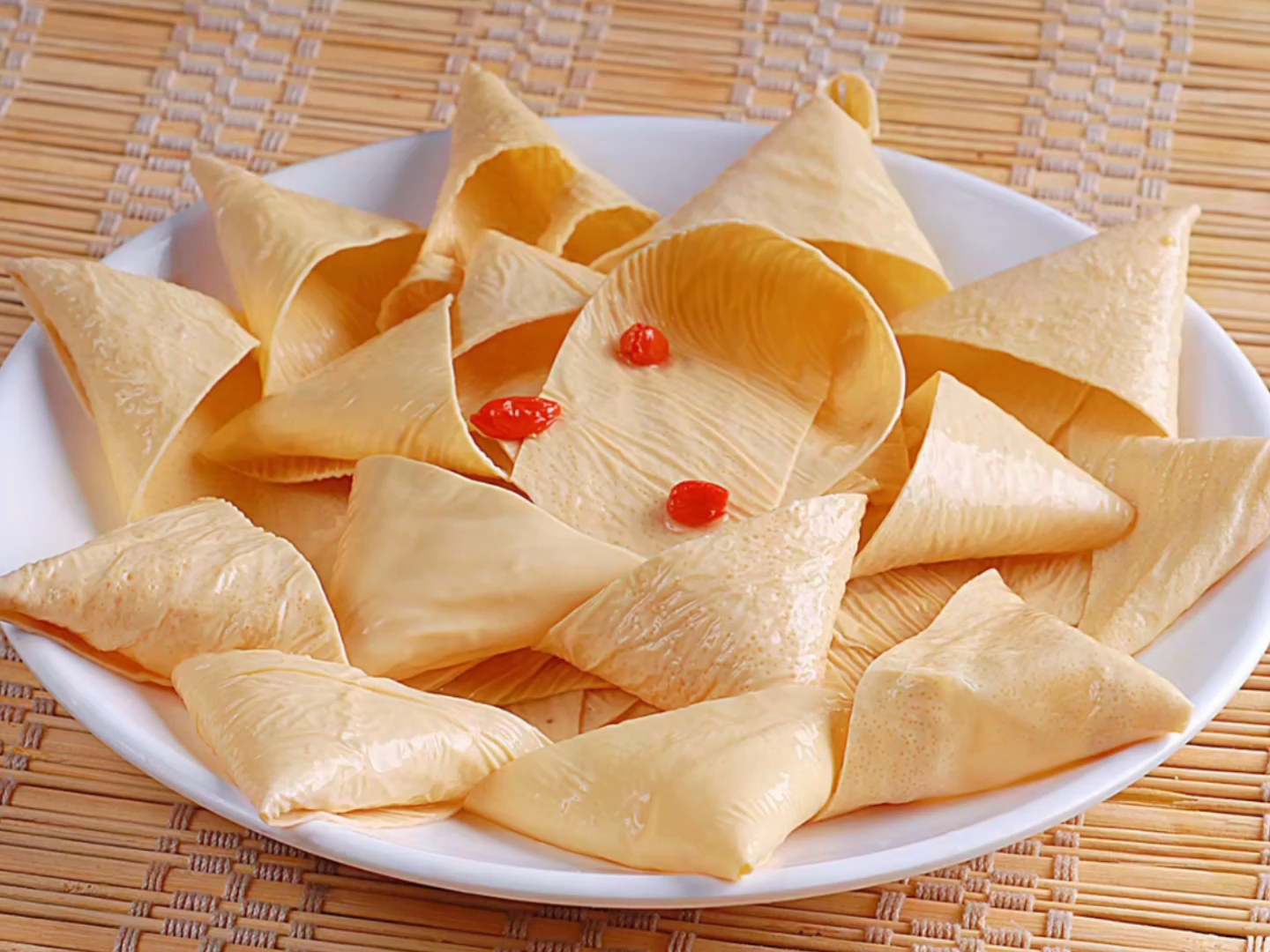 英德九龙山水腐竹,豆香十足,嫩滑劲道,送礼佳品_哔哩哔哩_bilibili