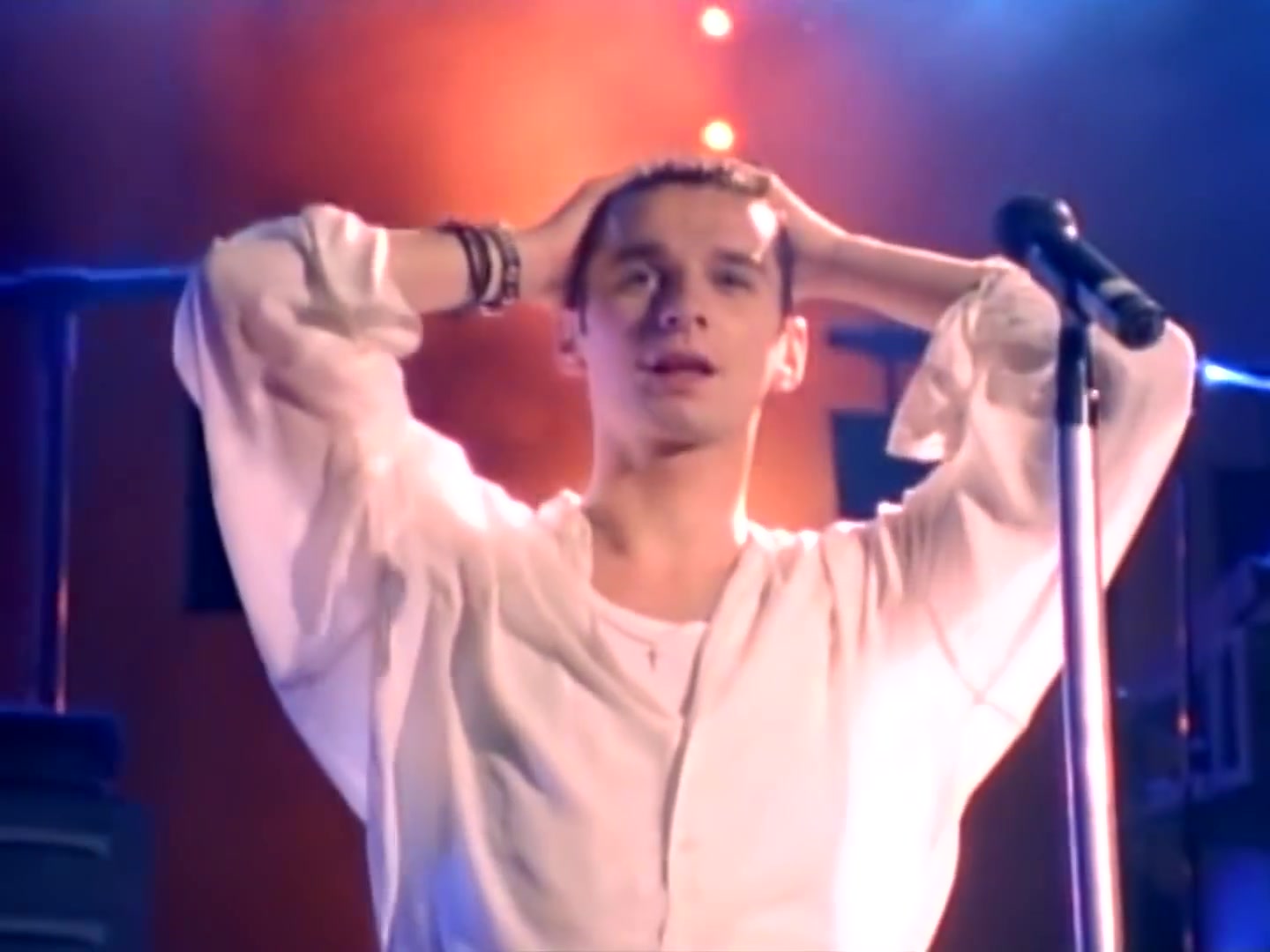 [图]Depeche Mode - Blasphemous Rumours, 1988 Live HD