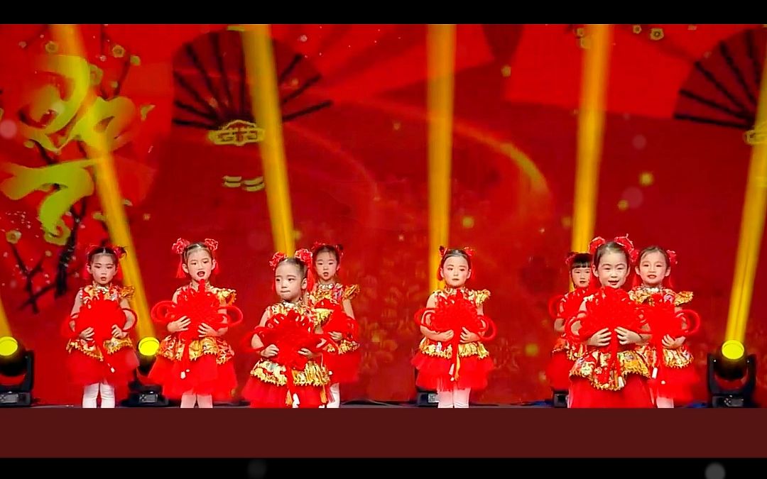 幼儿园元旦舞蹈推荐少儿幼儿舞蹈《给你拜年》