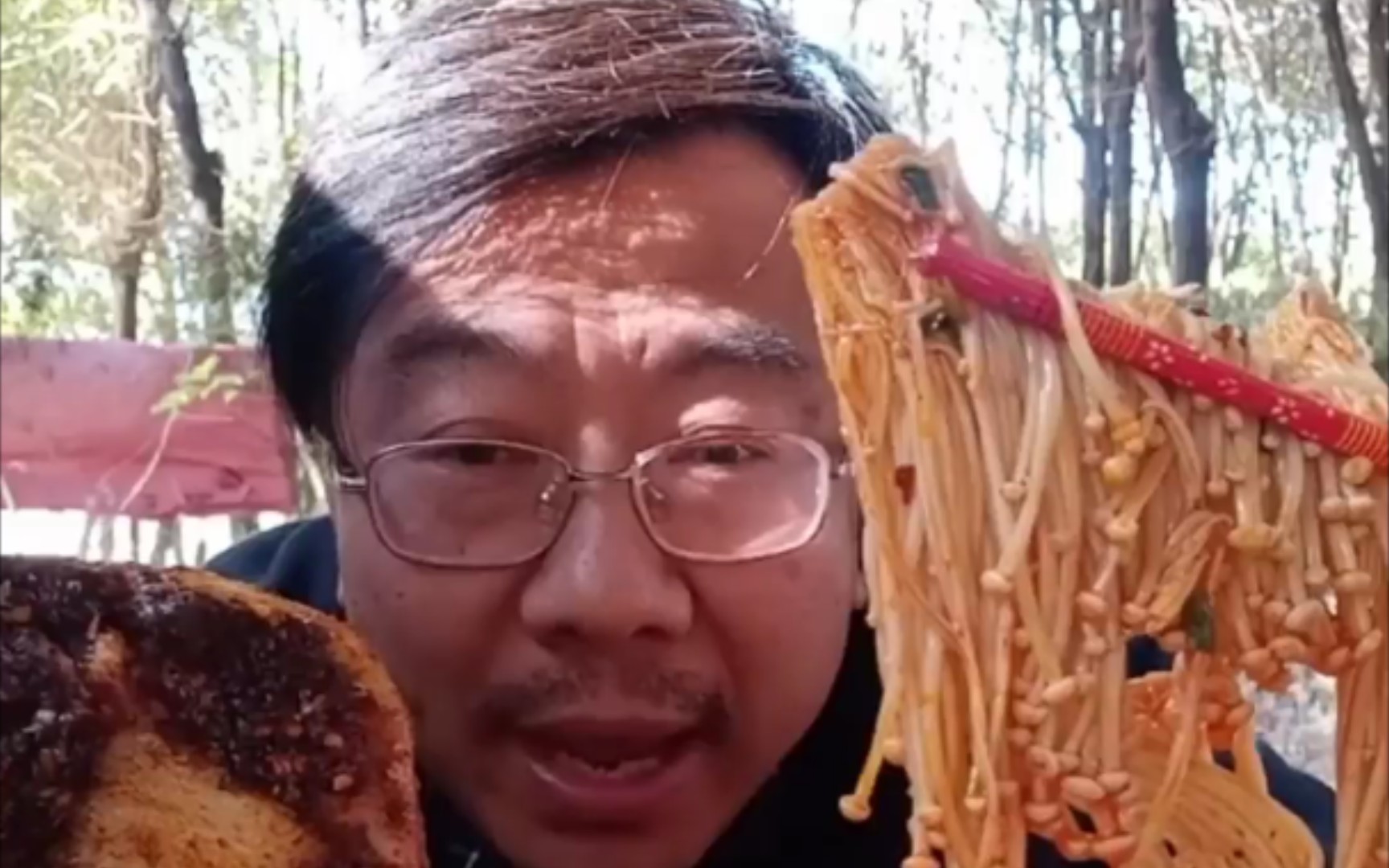 孙校长破产后又吃套餐了泪目