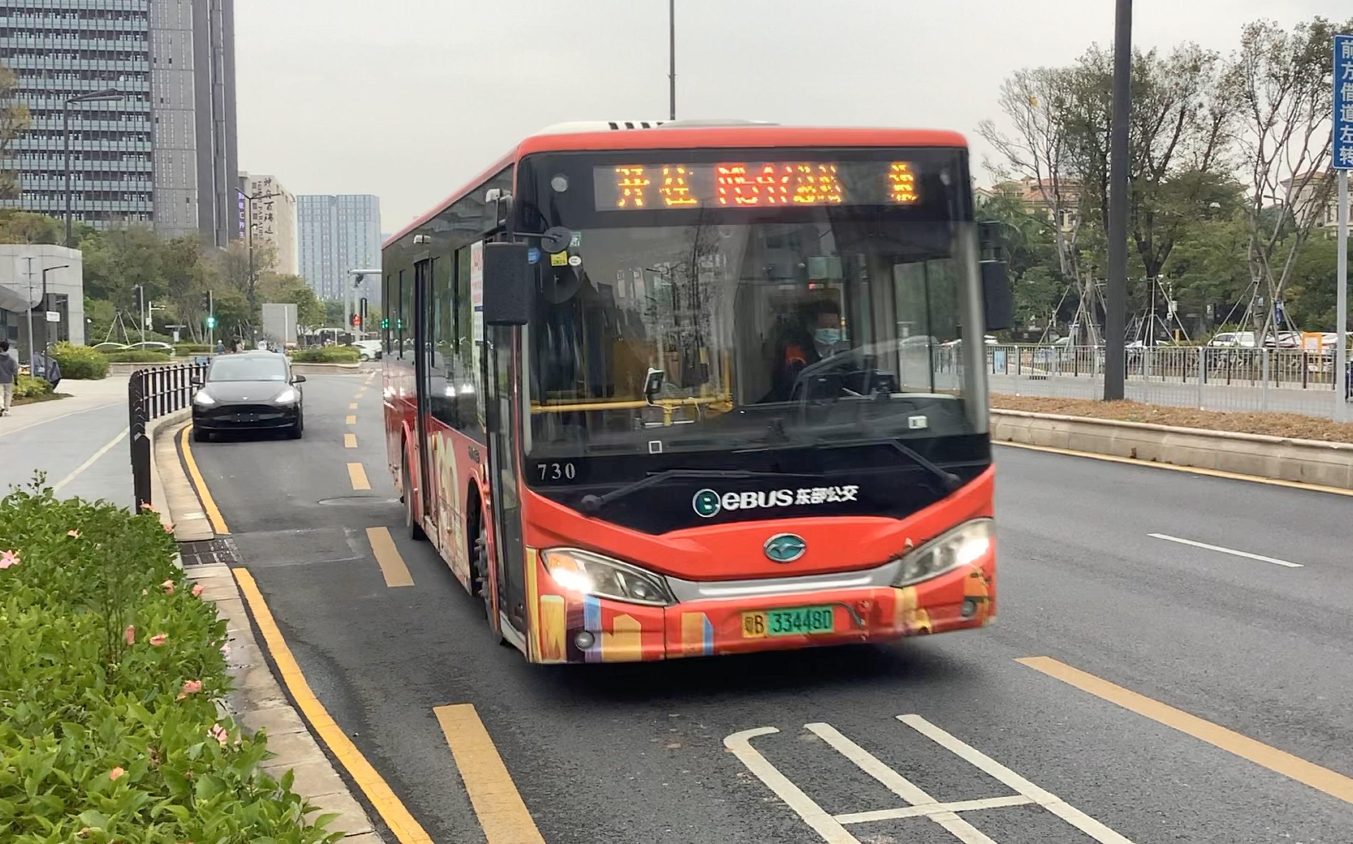 m547路电虫(五洲龙)客车我拍到了!