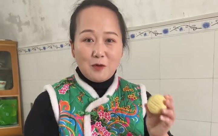 [图]【农村生活】软糜子馍馍包上粘粘的豆沙，吃在嘴里黏在心