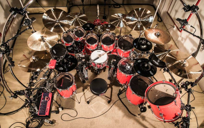 aquilespriesterhundredsofthousandsatributetoton