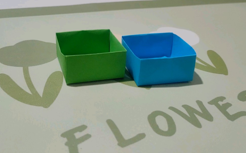 正方形纸折纸盒子,简单又好用!