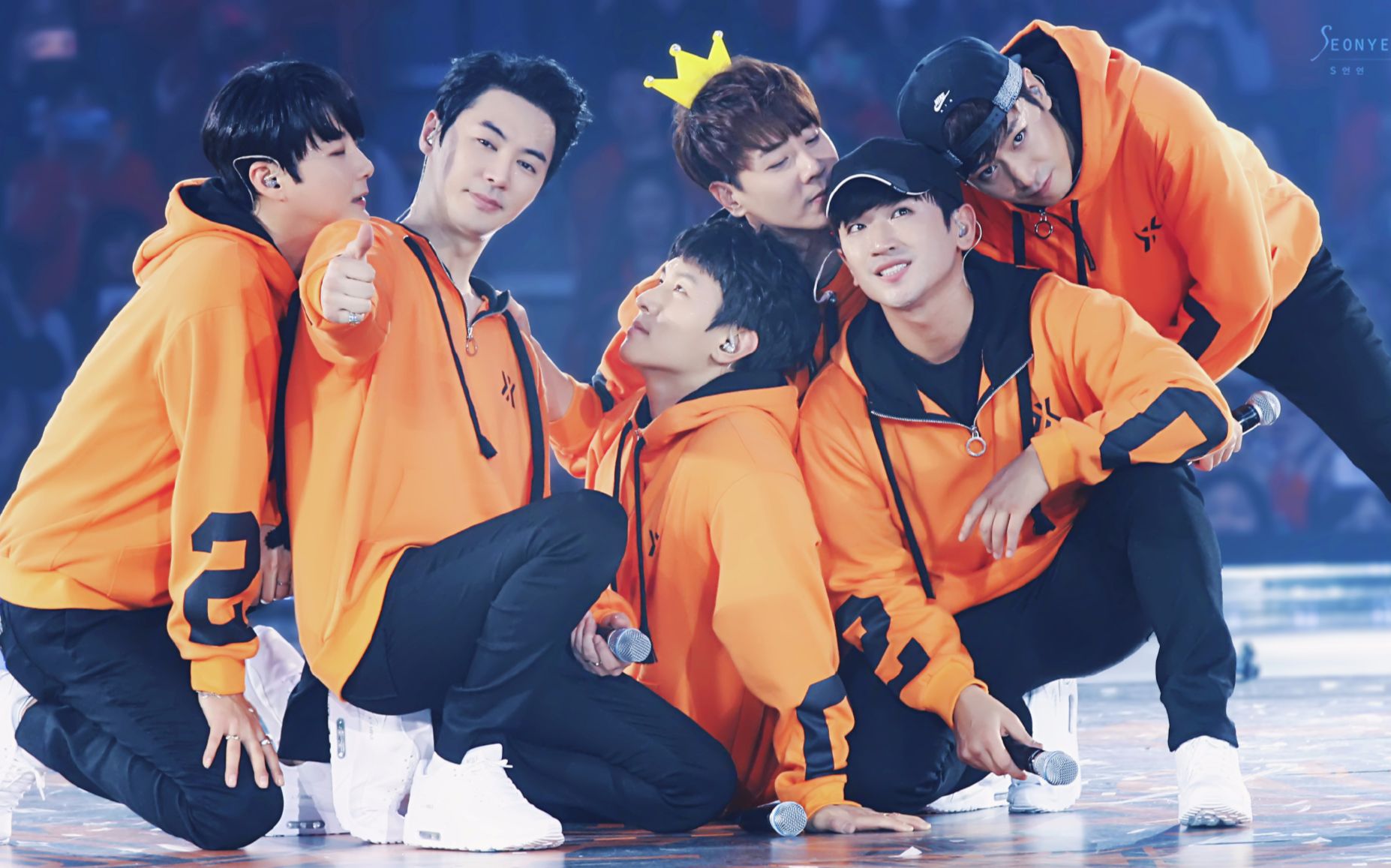 【shinhwa/神话组合】【自拍】180325首尔fanparty ending andy捡娃娃