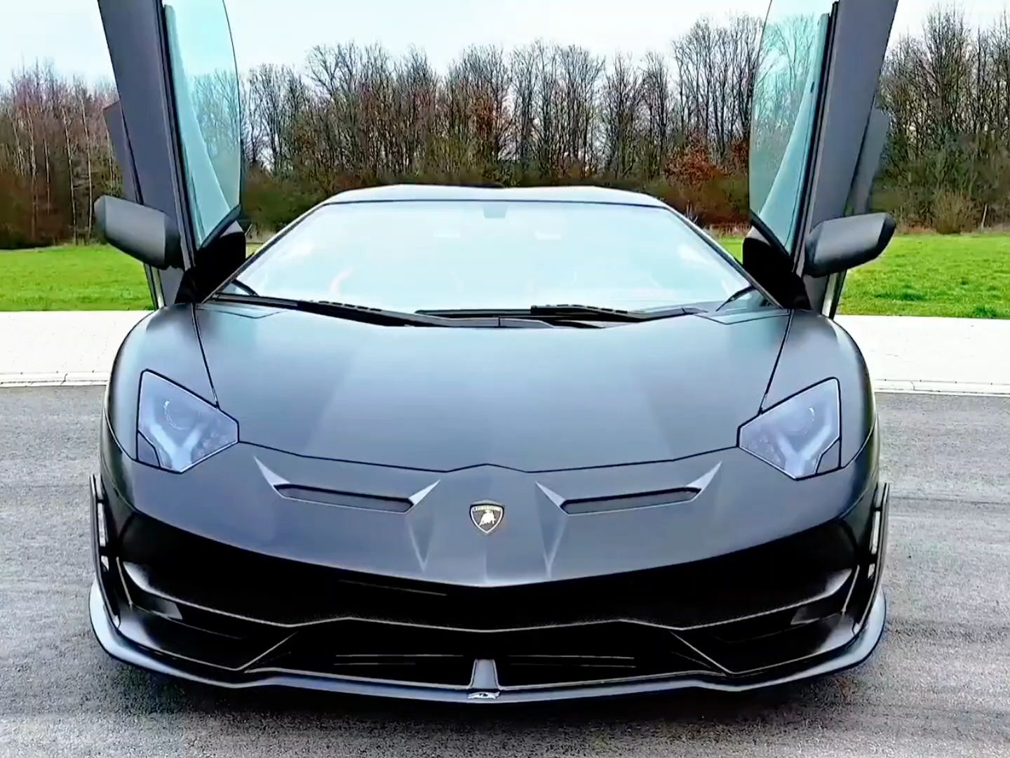 兰博基尼 aventador svj