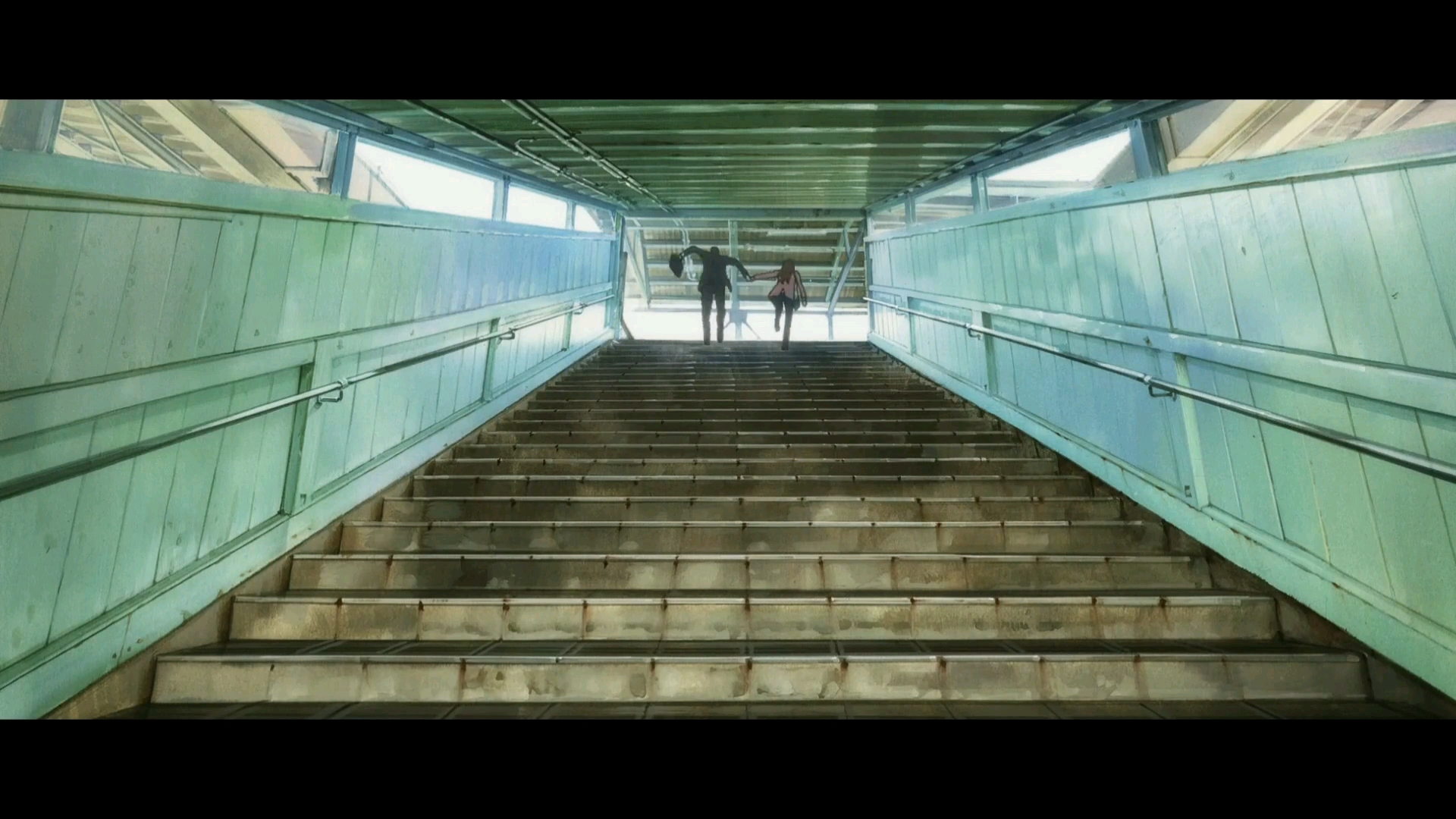 真希波和碇真嗣在地铁站乱跑四分钟零七秒(抽象)