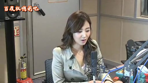 [图]少女时代130314.SBS.Power.FM.孔炯轸Cinetown.嘉宾Yuri