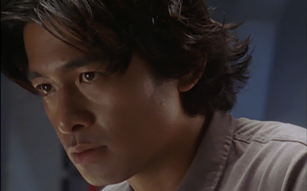 迪迦奥特曼 正木敬吾小人加载完毕 的确在手电筒里是很憋屈的