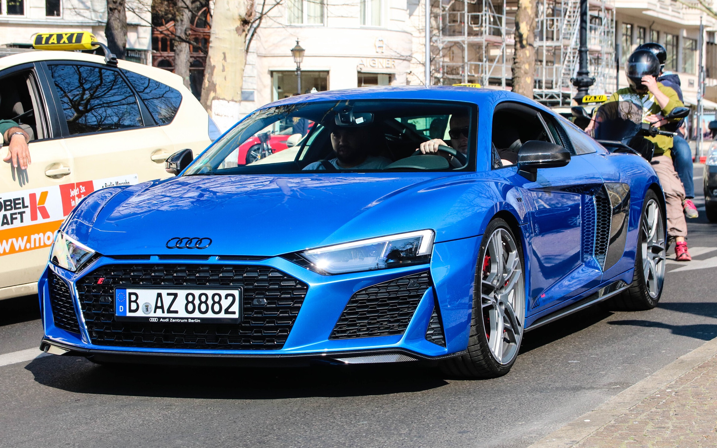 奥迪r8 plus 加装vf机械增压 akrapovic排气_哔哩哔哩_bilibili