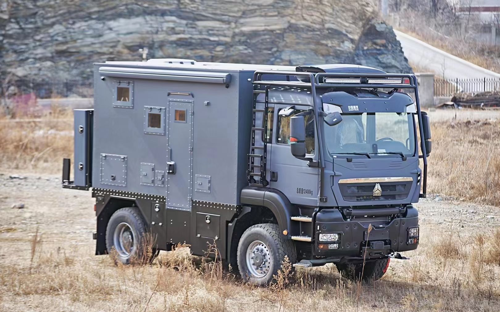 中国重汽汕德卡越野房车,真正的硬派房车蓝牌c照能开