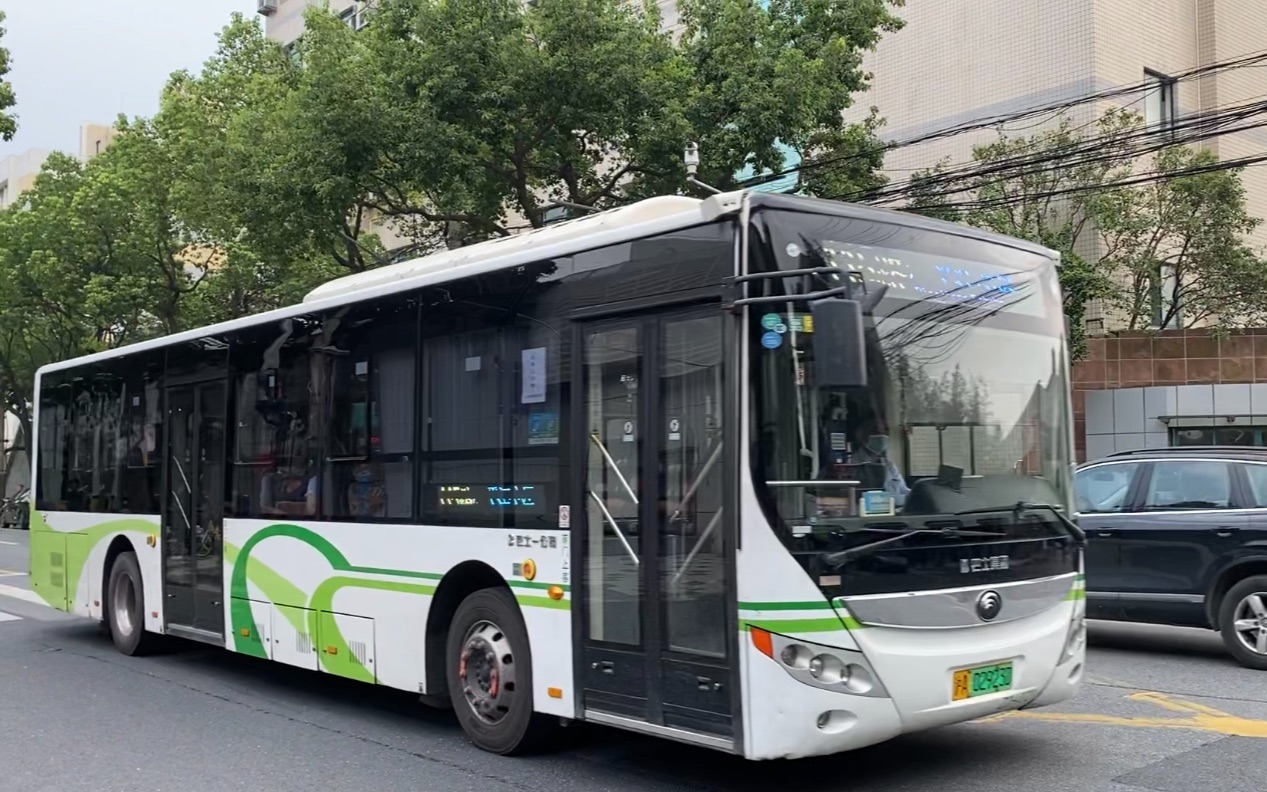 【四节编组公交"列车"】上海公交115路非高峰四连串车实录_哔哩哔哩