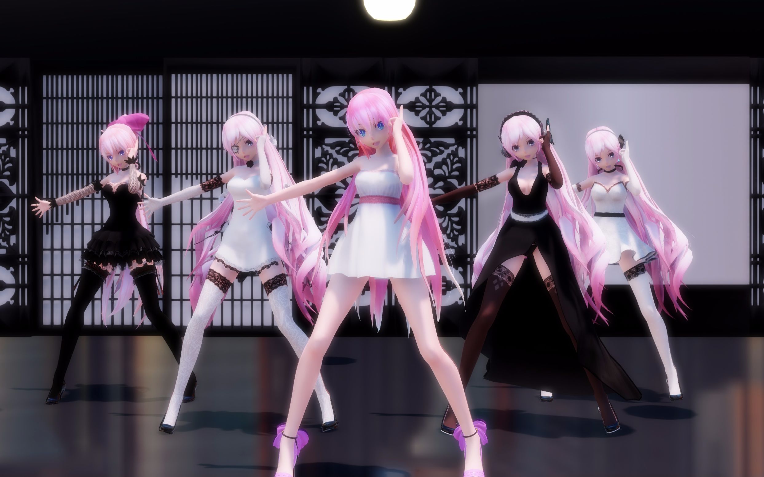 其实我把其中一位的裙子给扒了外裙