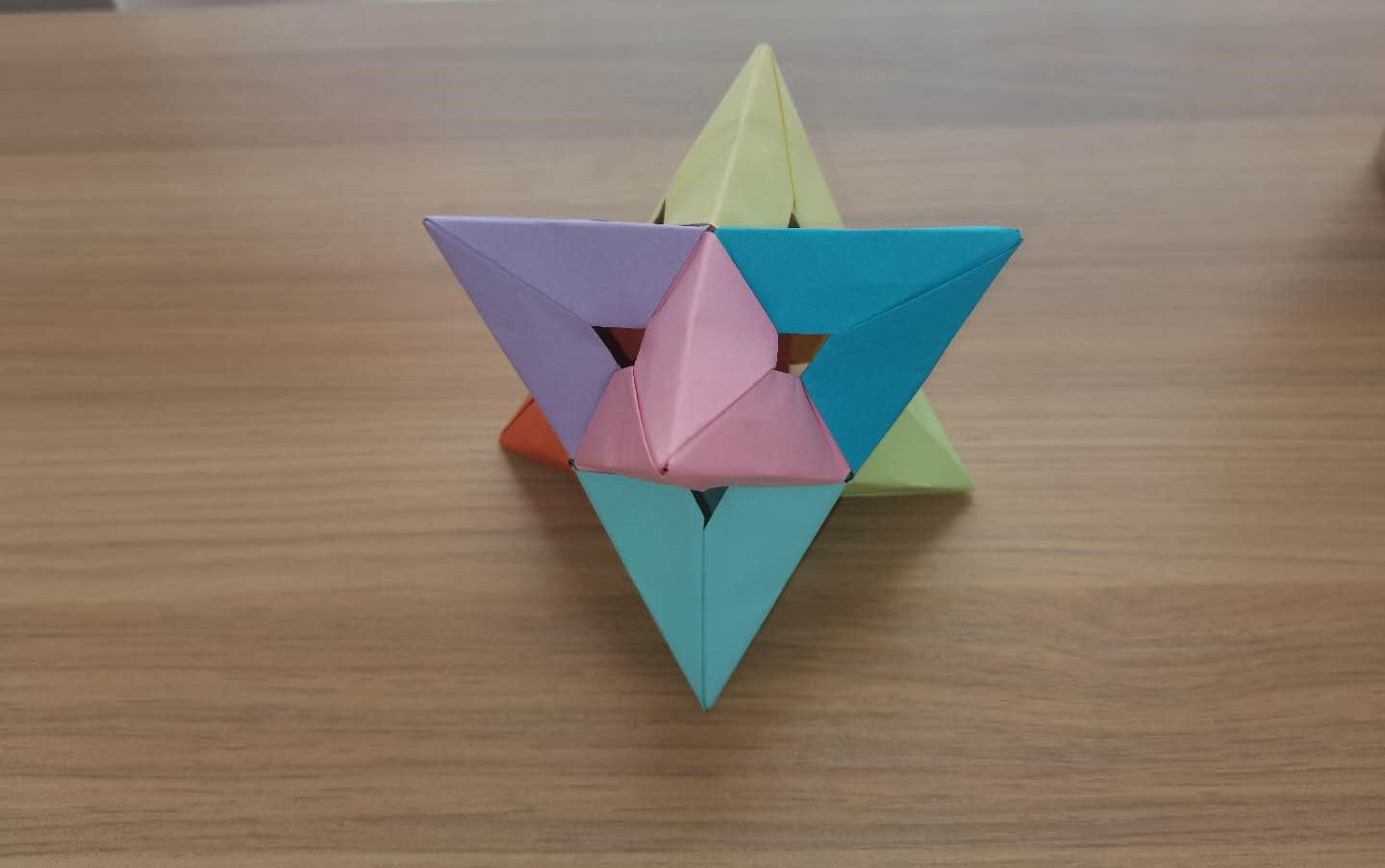 简单易学的折纸作品:交叉二十四面体