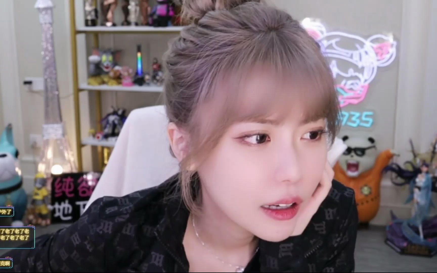 女主播周淑怡看自己鬼畜视频会有什么反应?