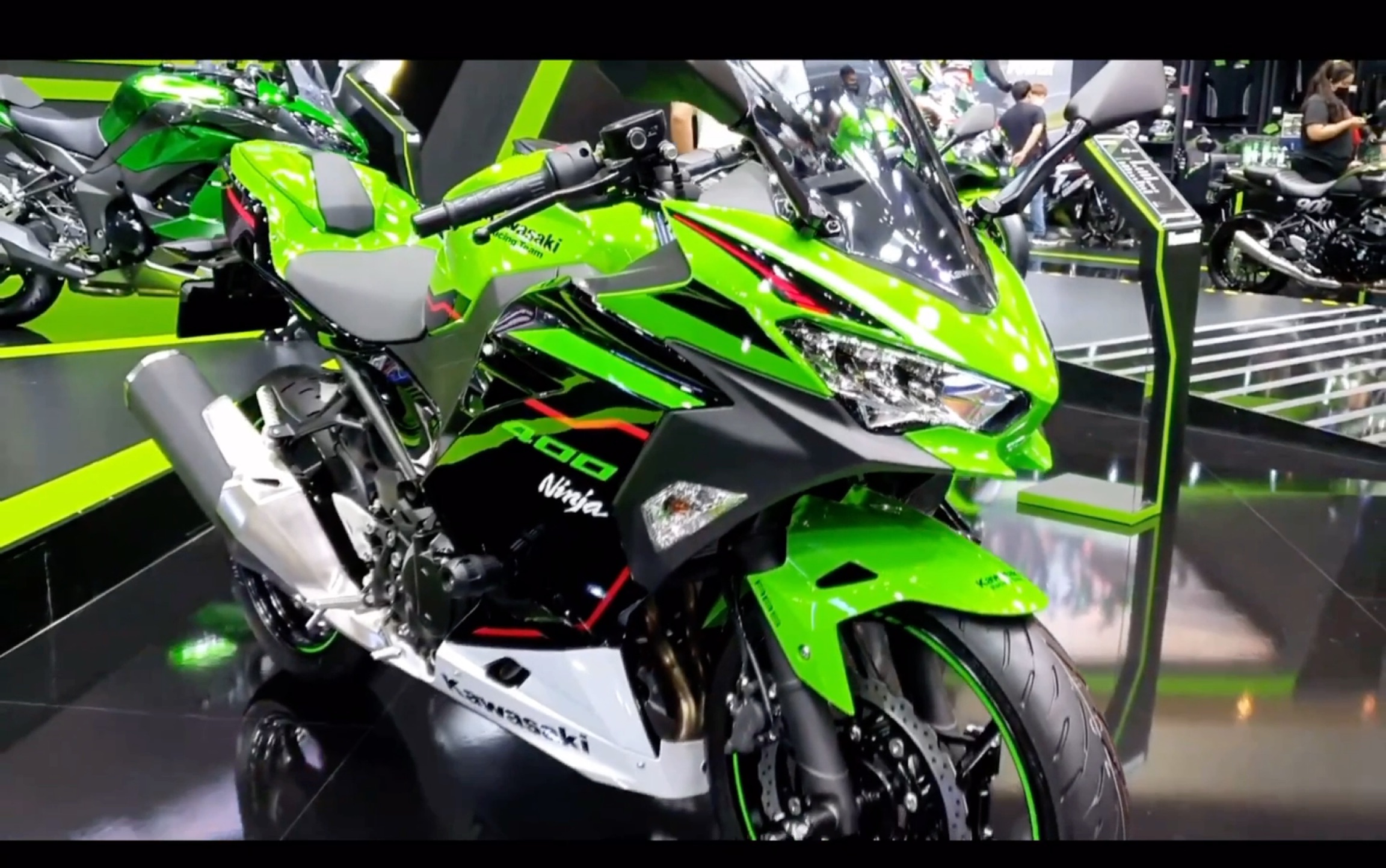 2021款ninja400 krt实车