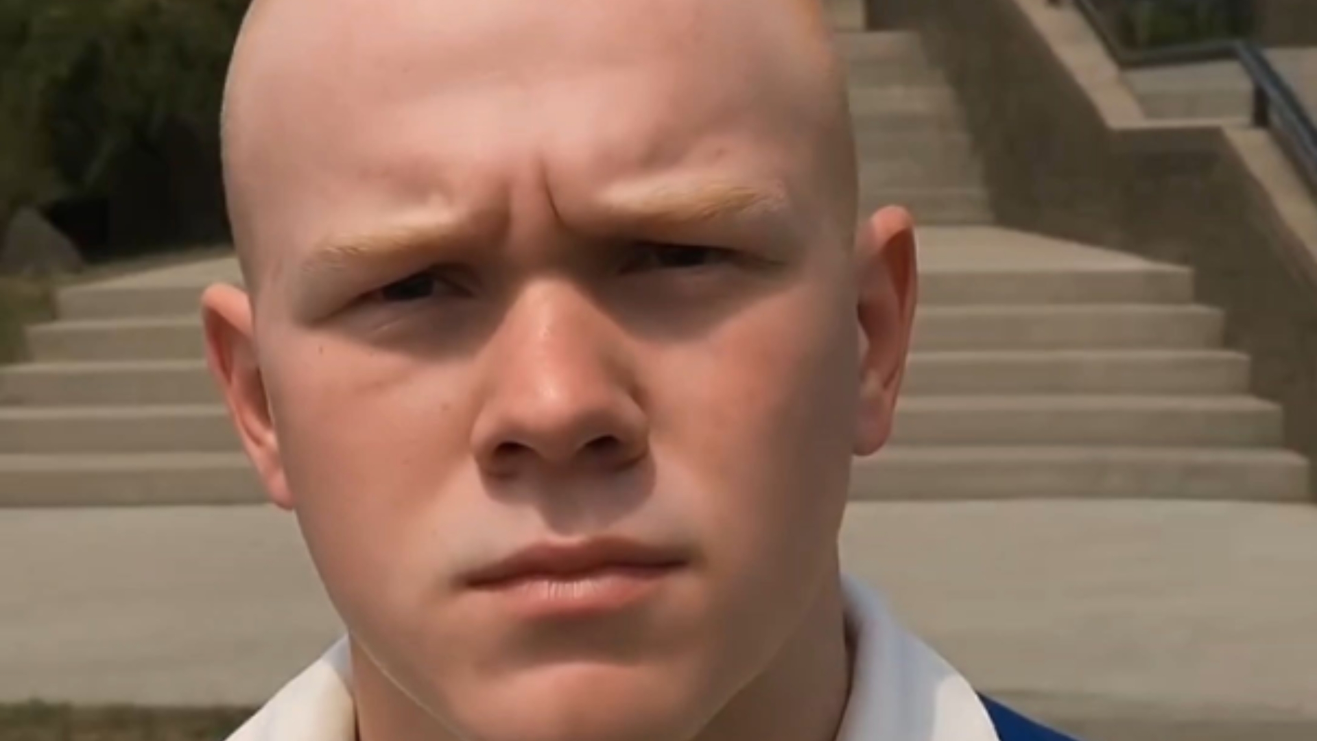 恶霸鲁尼写实长相