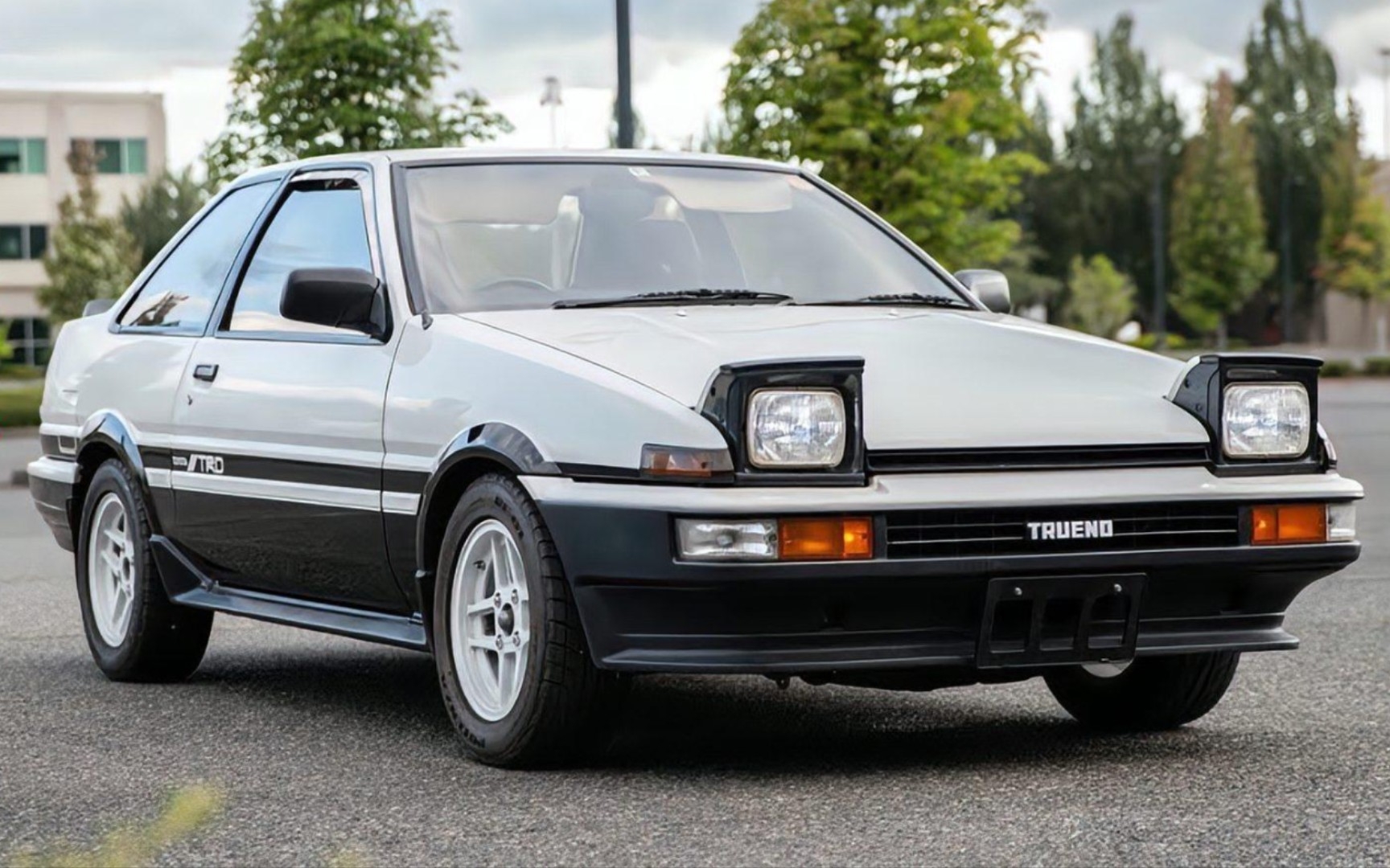 职业概念赛车3 丰田ae86升级版颜色展示